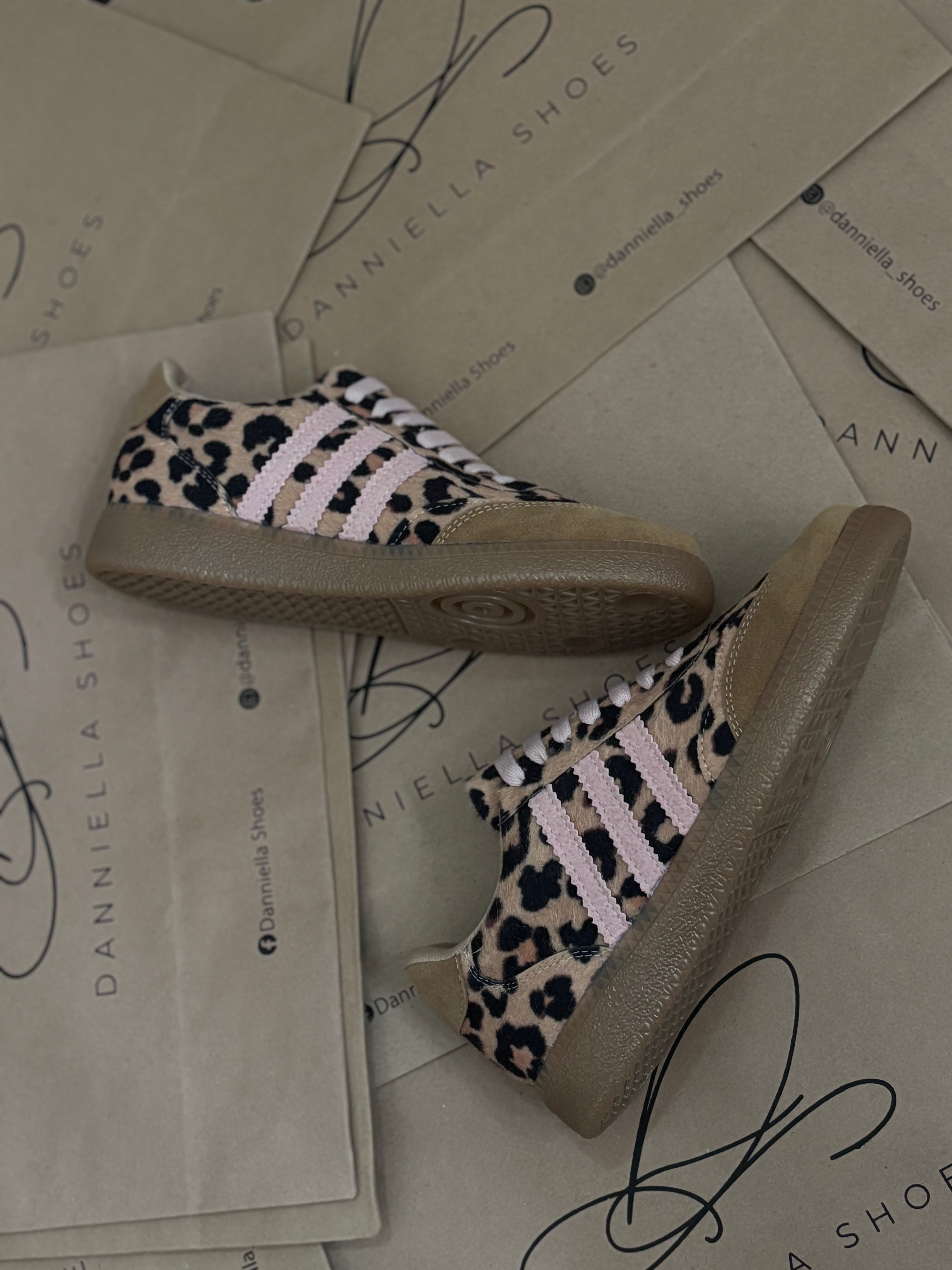 Tenis "leopardo"