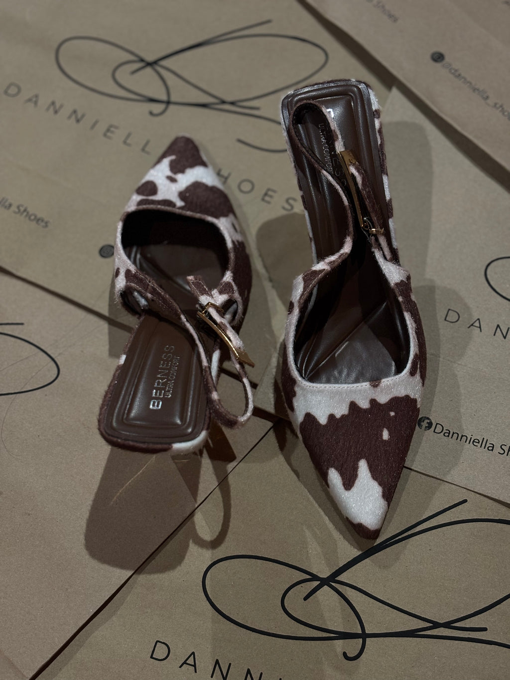 Zapatilla "Olivia" vaquilla
